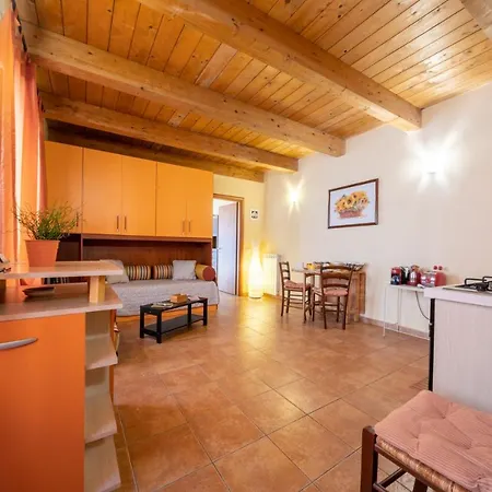 Alojamento de Acomodação e Pequeno-almoço La Del Borgo 3*