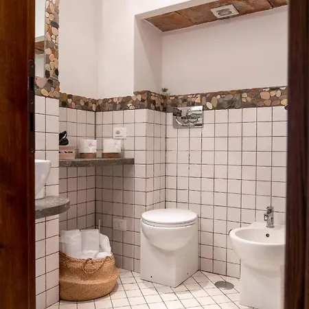 La Del Borgo 4* فِتيربو