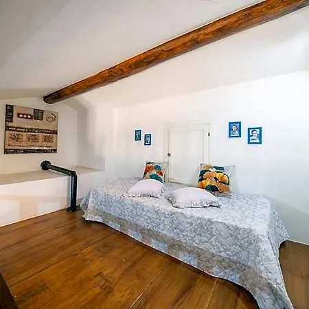 La Del Borgo فندق مبيت وإفطار