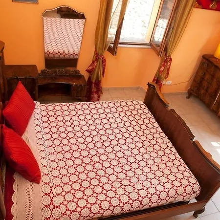 Alojamento de Acomodação e Pequeno-almoço La Del Borgo 3*